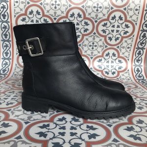 Excellent condition Zara zipper buckle boots 10